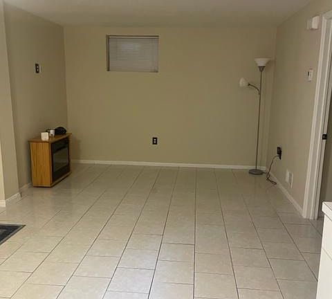 3rd image of 560 Genesee Ave #2