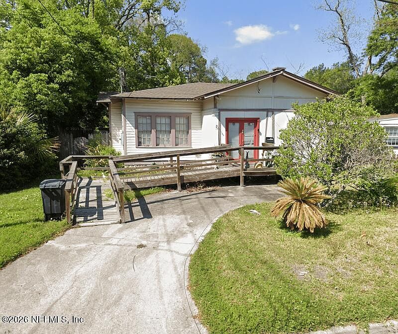 1st image of 3535 COLLEGE Place