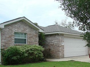 2226 Shady Tree Ln, Conroe, TX 77301