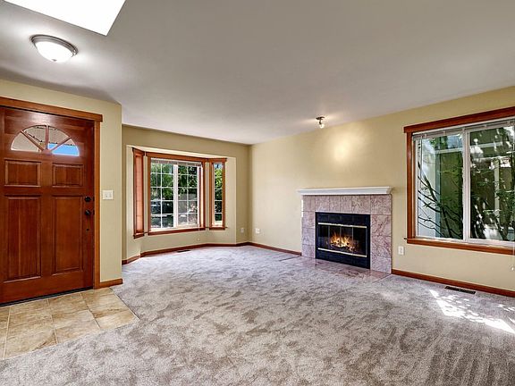 4th image of 108 Anderson Ave