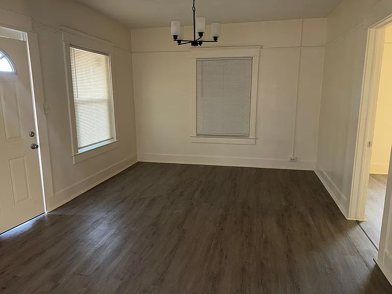 1206 E McKinley St — Photo 3