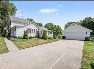 402 Smith St, Sheridan, MI 48884