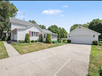 402 Smith St, Sheridan, MI, 48884