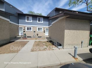 7604 29th Ave NW #56, Edmonton, AB T6K 3Z2