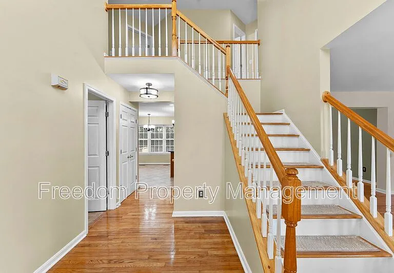 9140 Worthington Dr — Photo 7