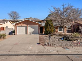 916 Turner Dr NE, Albuquerque, NM 87123