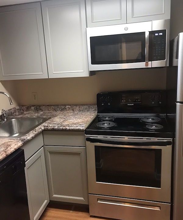 1st image of 1600 Park Cir #1104-1