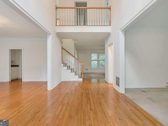 3rd image of 5892 Millstone Ln