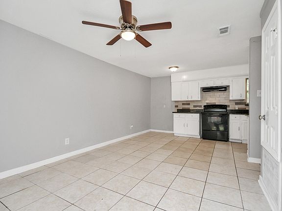 4th image of 8622 Elbert St #B