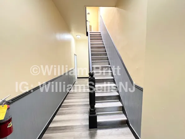 212 Zabriskie Street image 16 of 17