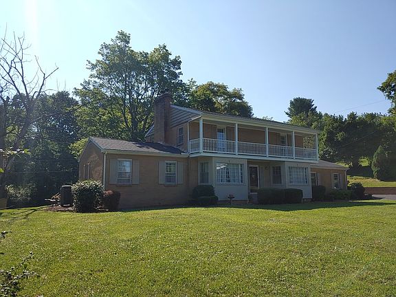 5th image of 5 Edgewood Ct