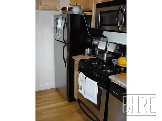 Rented by Brooklyn Heights Real Estate Inc | media 18