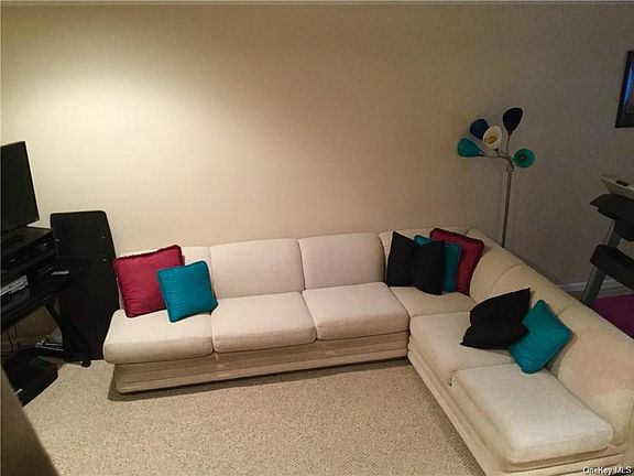 4th image of 56 Crystal Hill Dr #56