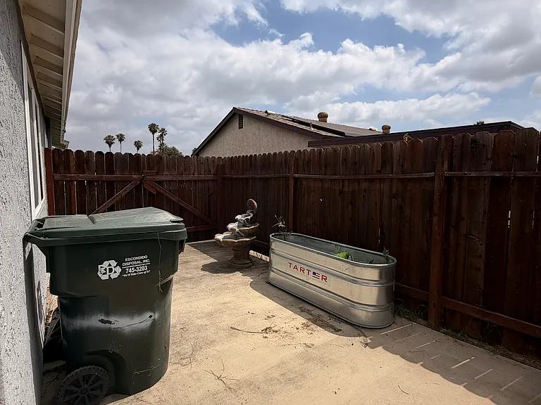 1436 Pearl Pl — Photo 17
