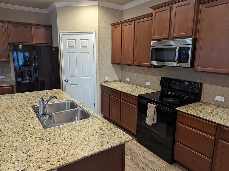 619 Green Mesa Dr — Photo 7