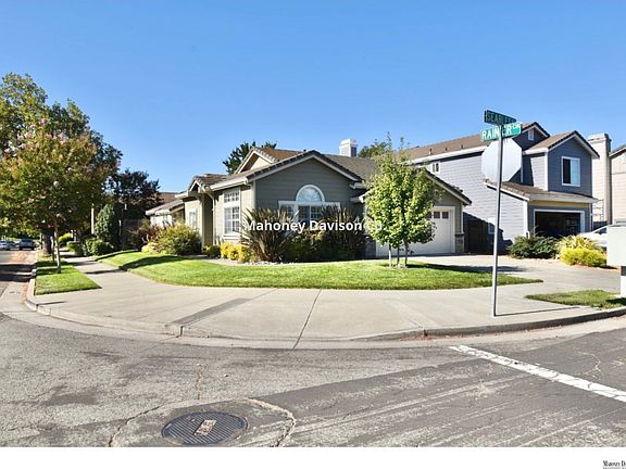 4th image of 601 Searles Way