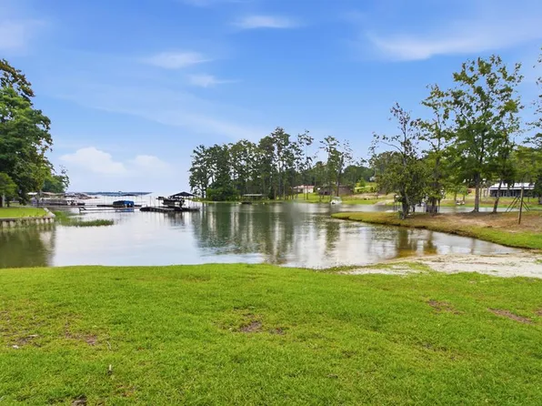 671 Englewood Dr, Abbeville, AL 36310