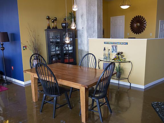 4th image of 745 Washington St APT 202