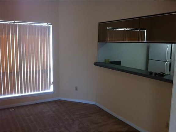 4th image of 10144 Waterstone Dr