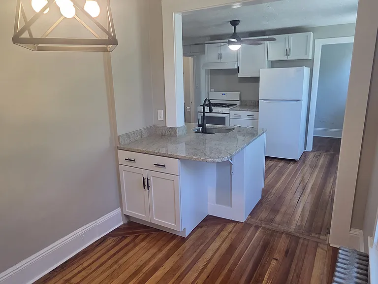 5 Moseley St #2 — Photo 11