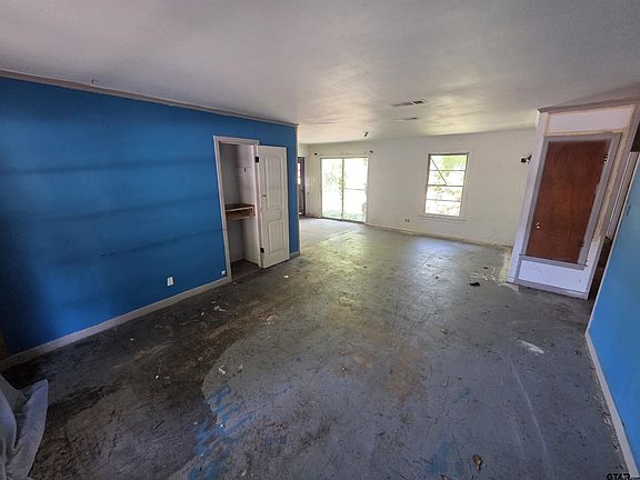 2nd image of 2848 Amy Ln