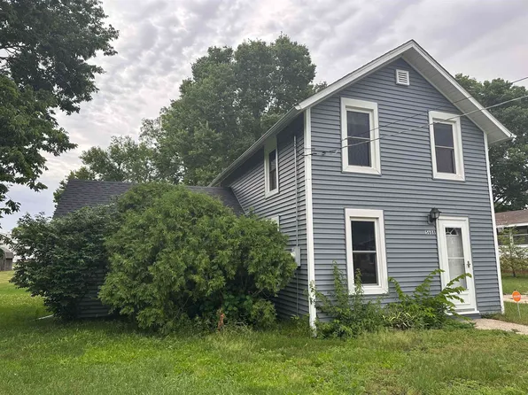 5688 Harrison St, Roscoe, IL 61073