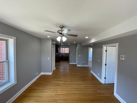 4th image of 7226 N Rogers Ave APT 4