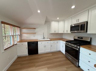 328 Carroll Park W, Long Beach, CA 90814