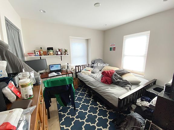 3rd image of 118 Buttonwood St #3R