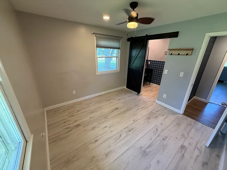 1307 W Berkeley St — Photo 3