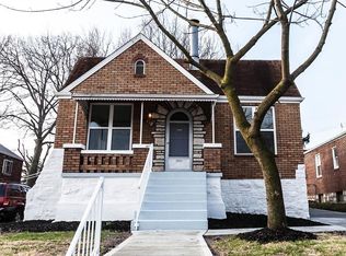 500 Kingston Dr, Saint Louis, MO 63125