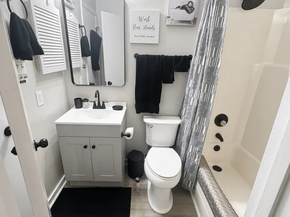 (undisclosed Address), Fayetteville, NC 28303