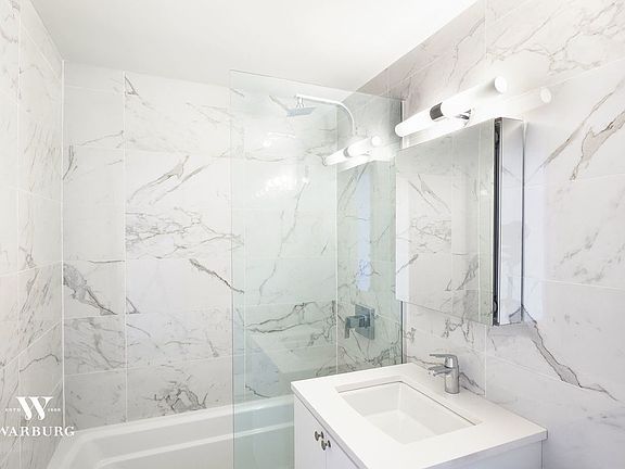 5th image of 1296 3rd Ave #17B