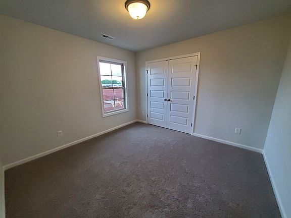 3rd image of 120 Sublett Dr