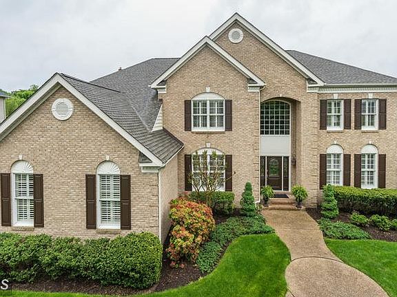 2nd image of 43417 Blantyre Ct