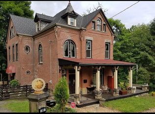 345 Waldorf St, Pittsburgh, PA 15214
