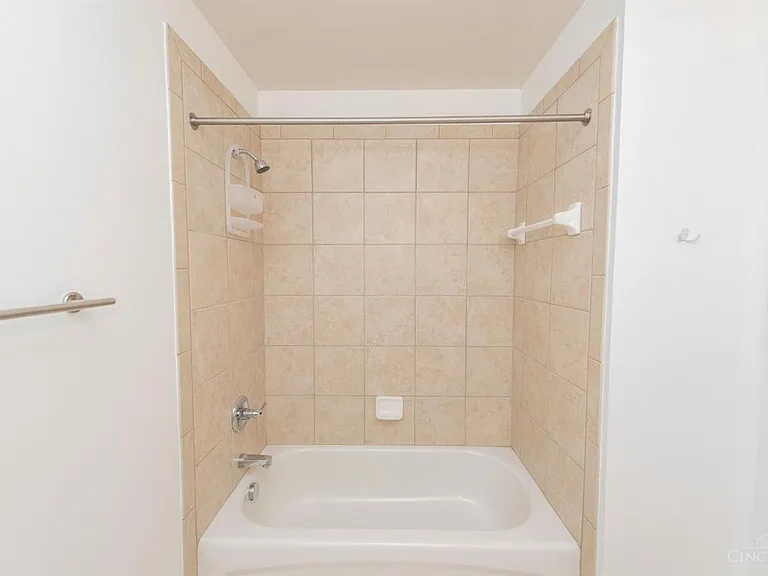 18 E 4th St #501 — Photo 21