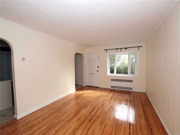 2nd image of 5048 Utopia Pkwy