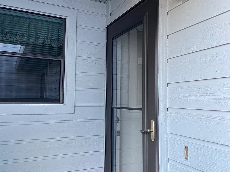 790 E Gilchrist Ct — Photo 6