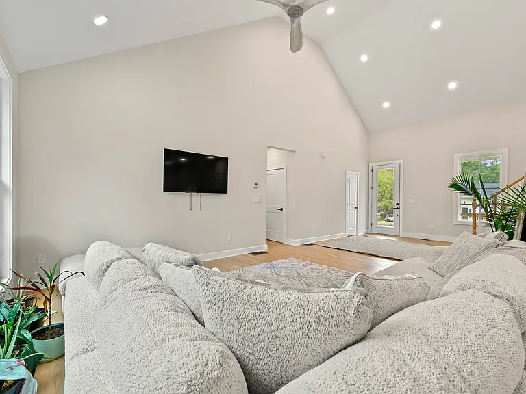 213 Wagon Wheel Dr — Photo 7