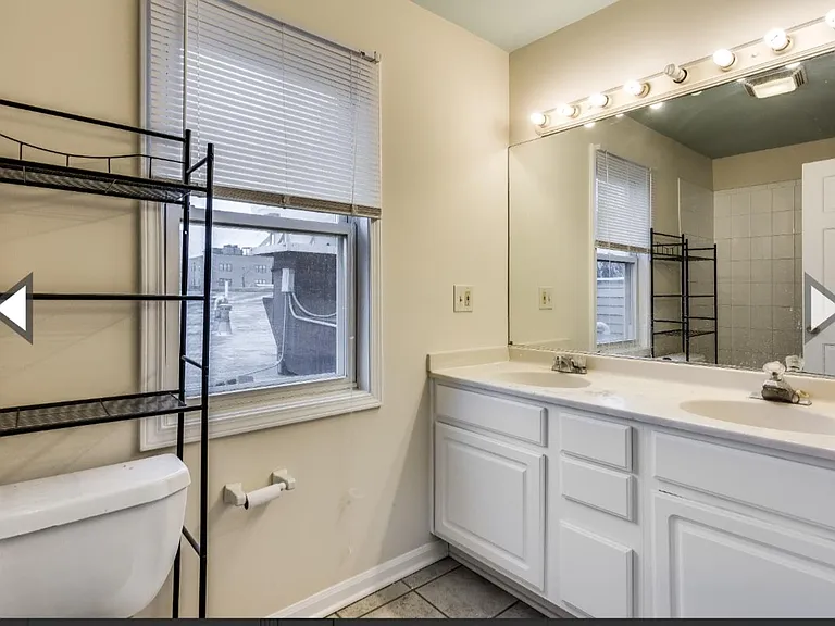 506 N May St #2 — Photo 17
