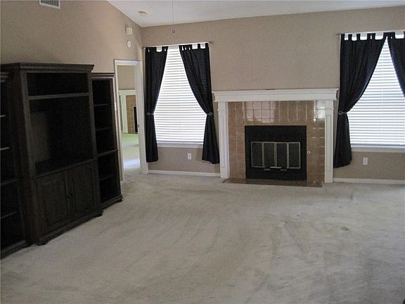 3rd image of 2700 Quanah Dr