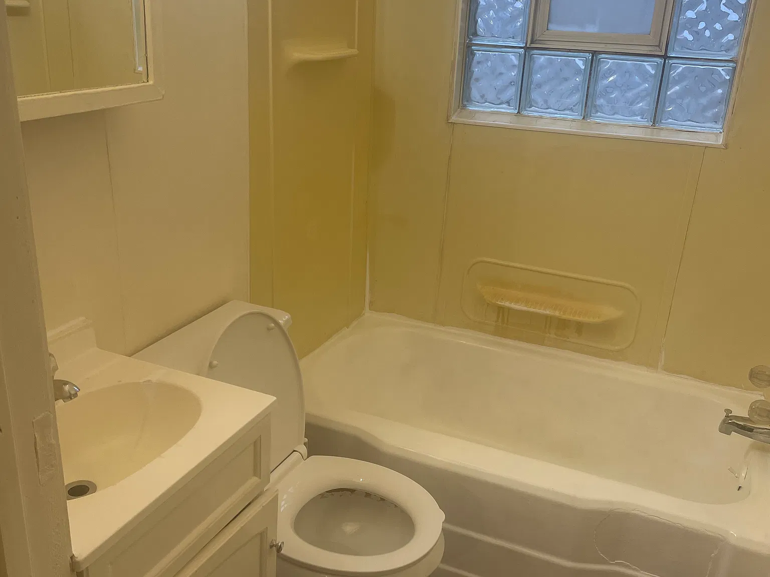 2 bed, 650 sqft, $860 — Photo 4