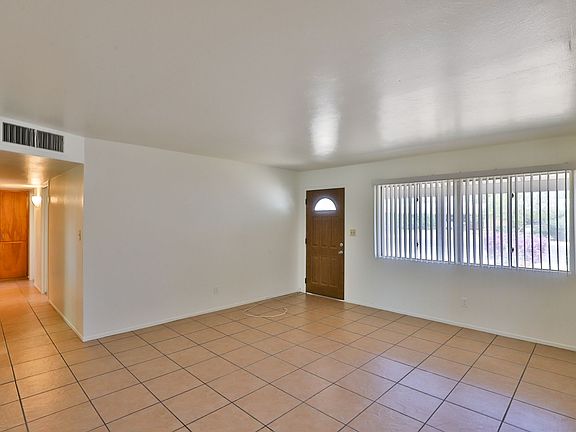 4th image of 7340 N 39th Ave