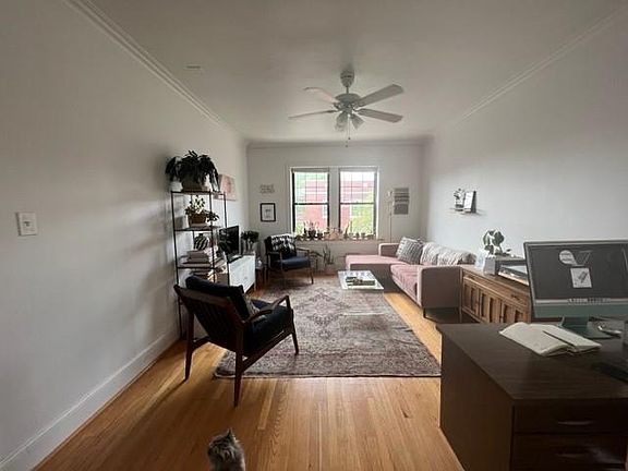 3rd image of 1620 W Ainslie St APT 3