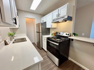 702 W Badger Rd #24, Madison, WI 53713