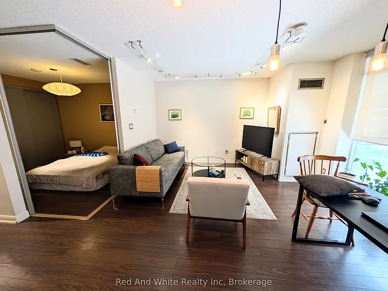 205 Frederick St #401 — Photo 6