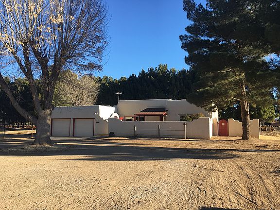 2nd image of 4080 Rocky Acres Trl