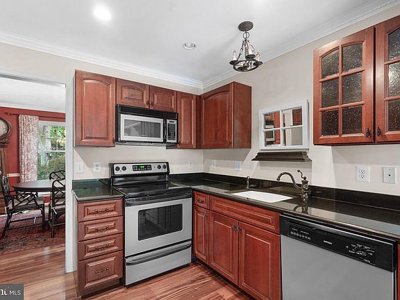 4th image of 20115 Waringwood Way