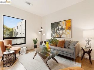 709 Zephyr Dr, Oakland, CA 94607